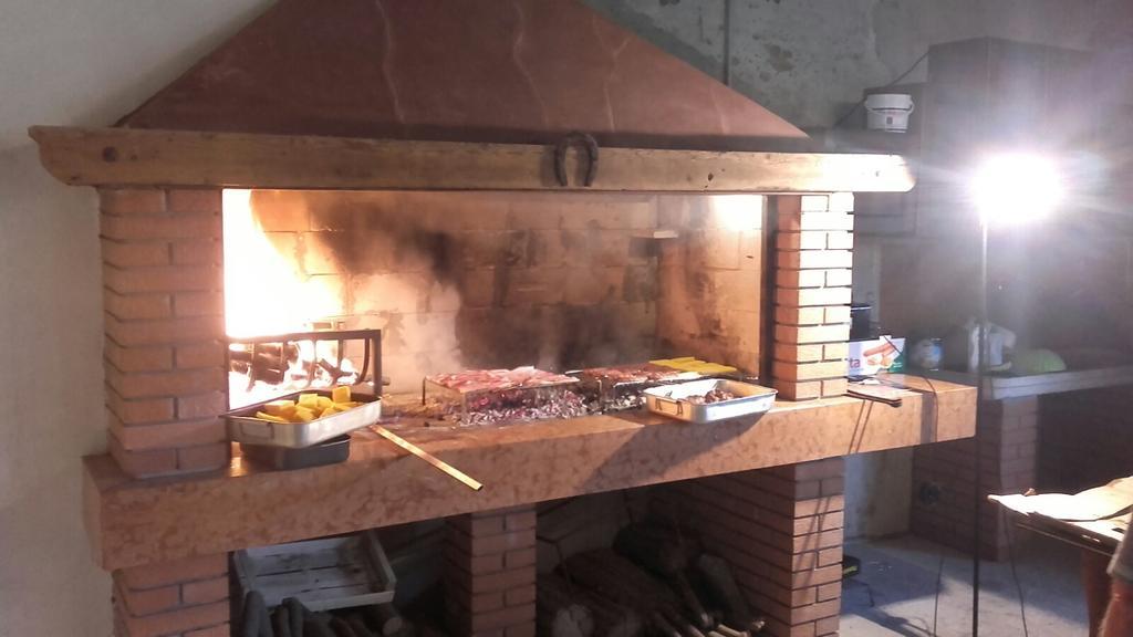 Готель Agriturismo Zio Michele Ізола-делла-Скала Екстер'єр фото