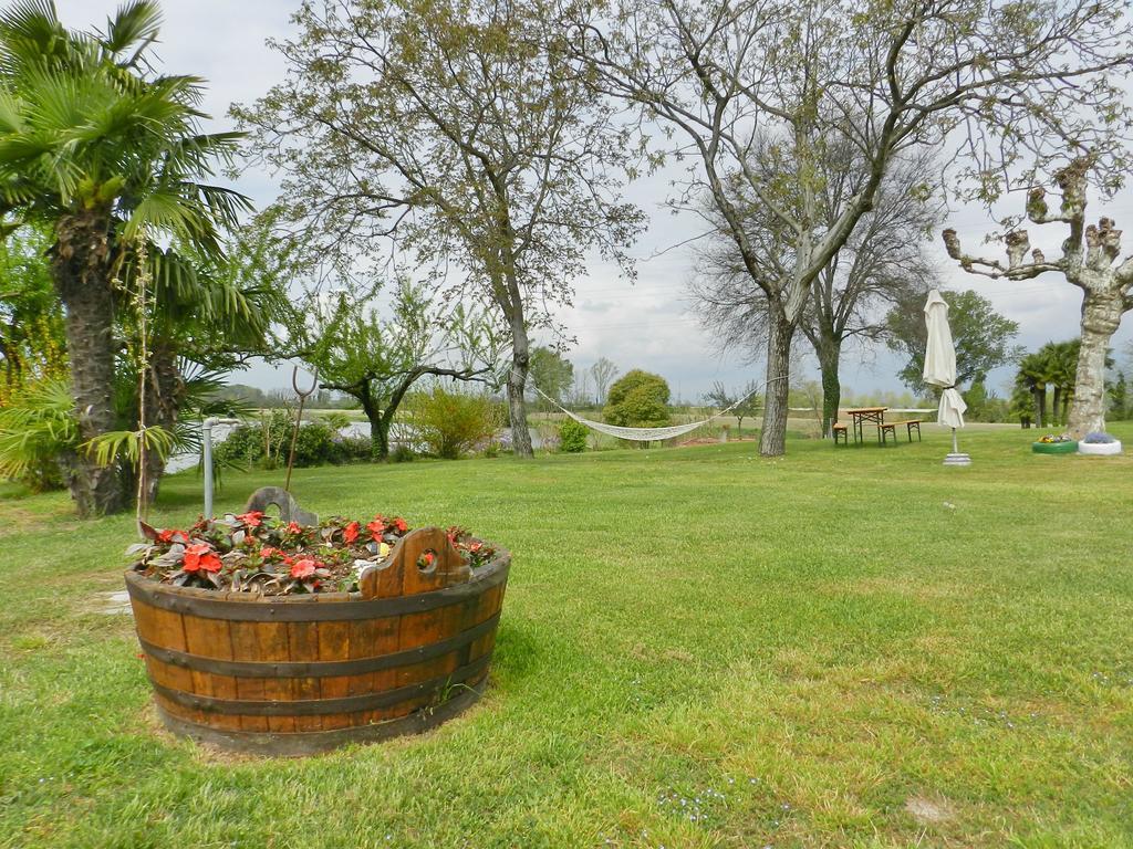 Готель Agriturismo Zio Michele Ізола-делла-Скала Екстер'єр фото