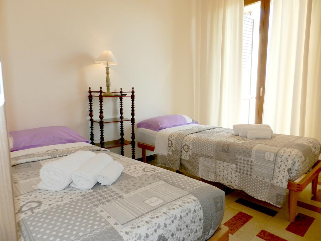 Готель Agriturismo Zio Michele Ізола-делла-Скала Екстер'єр фото